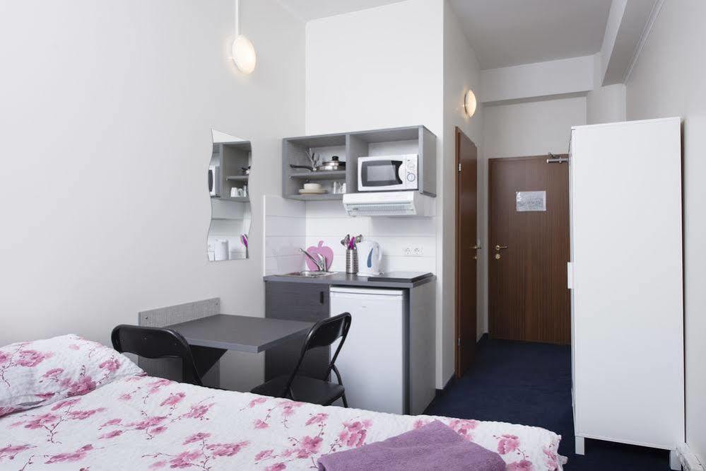 Atlantic Apartments And Rooms Reykjavik Exterior photo